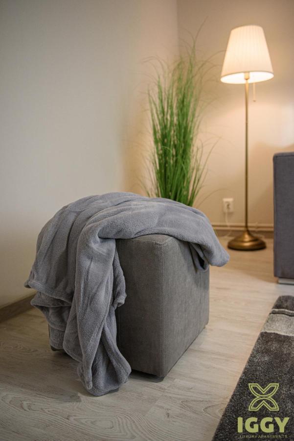 Iggy Luxury Apartment Hunedoara Exteriör bild