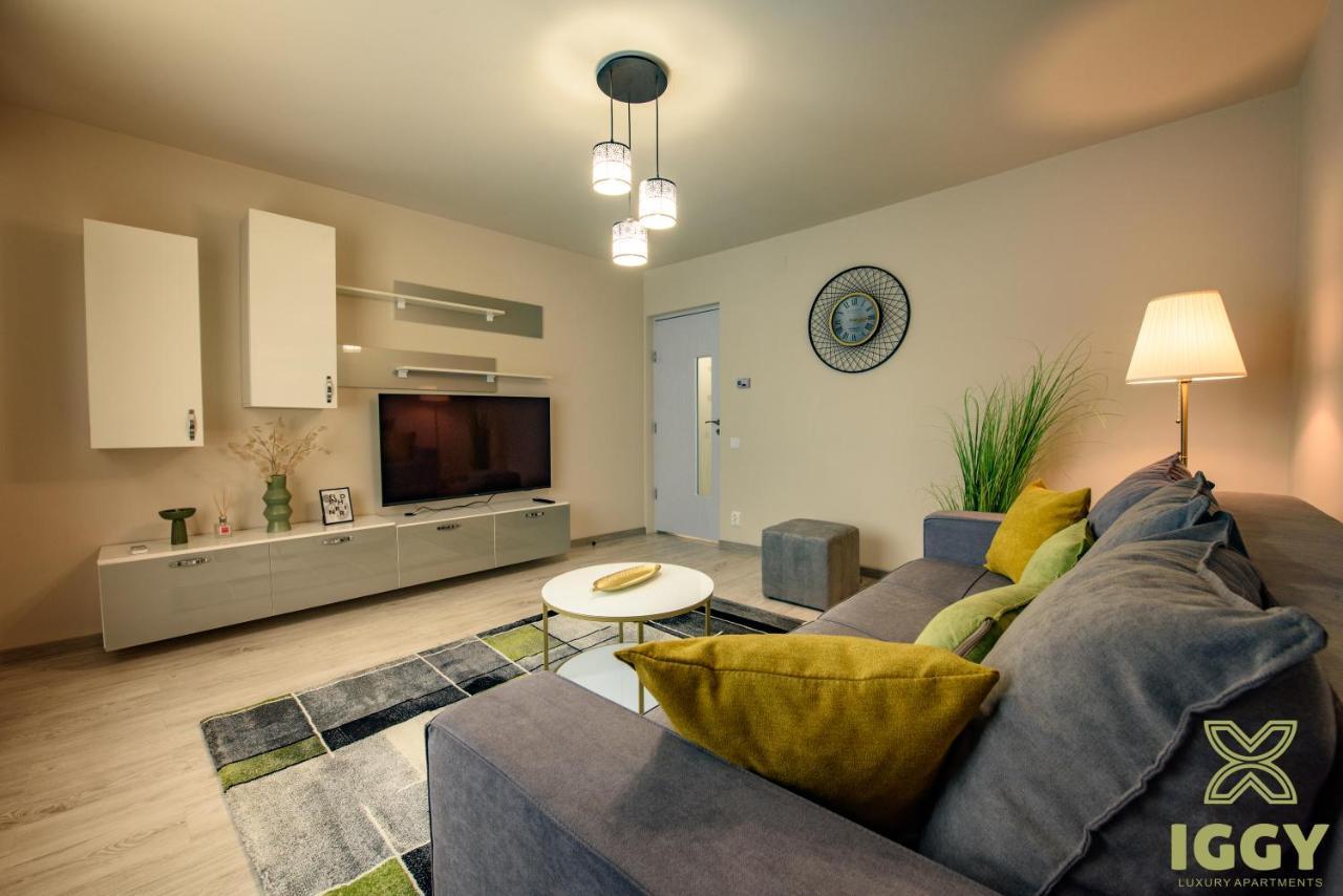 Iggy Luxury Apartment Hunedoara Exteriör bild