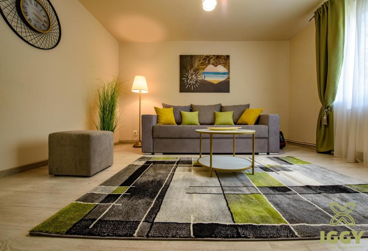 Iggy Luxury Apartment Hunedoara Exteriör bild
