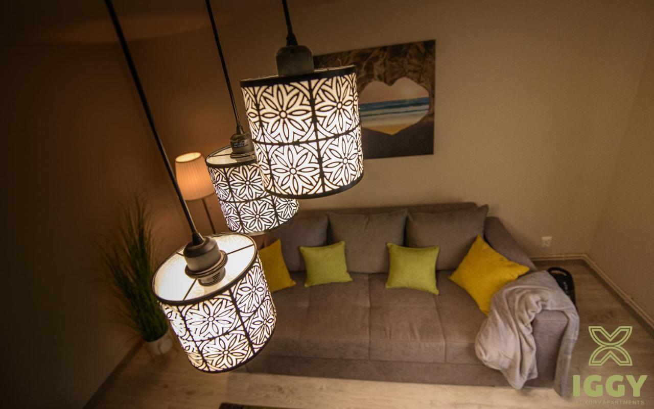 Iggy Luxury Apartment Hunedoara Exteriör bild